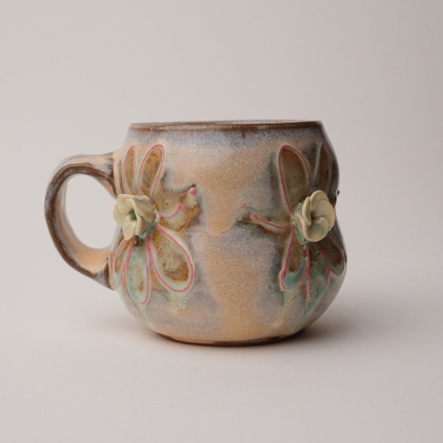 10 to 12 oz Doily Mugs