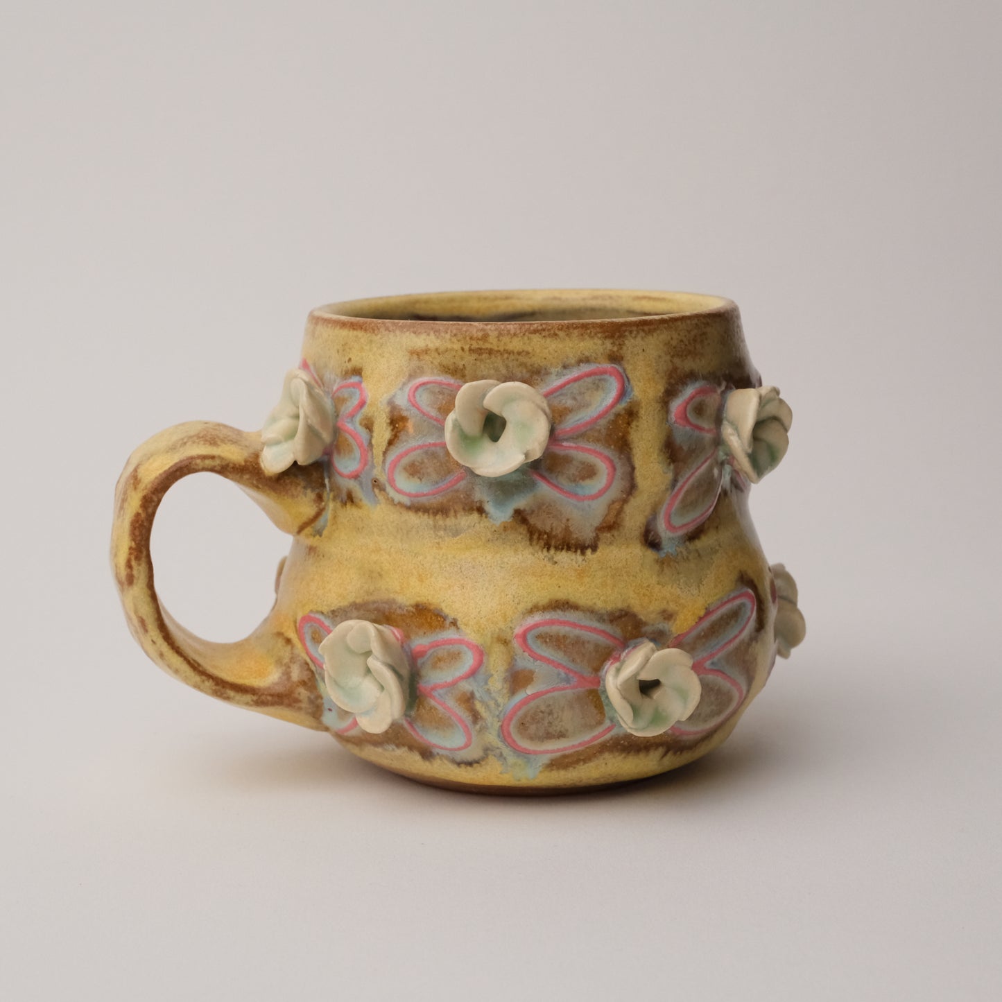 10 to 12 oz Doily Mugs