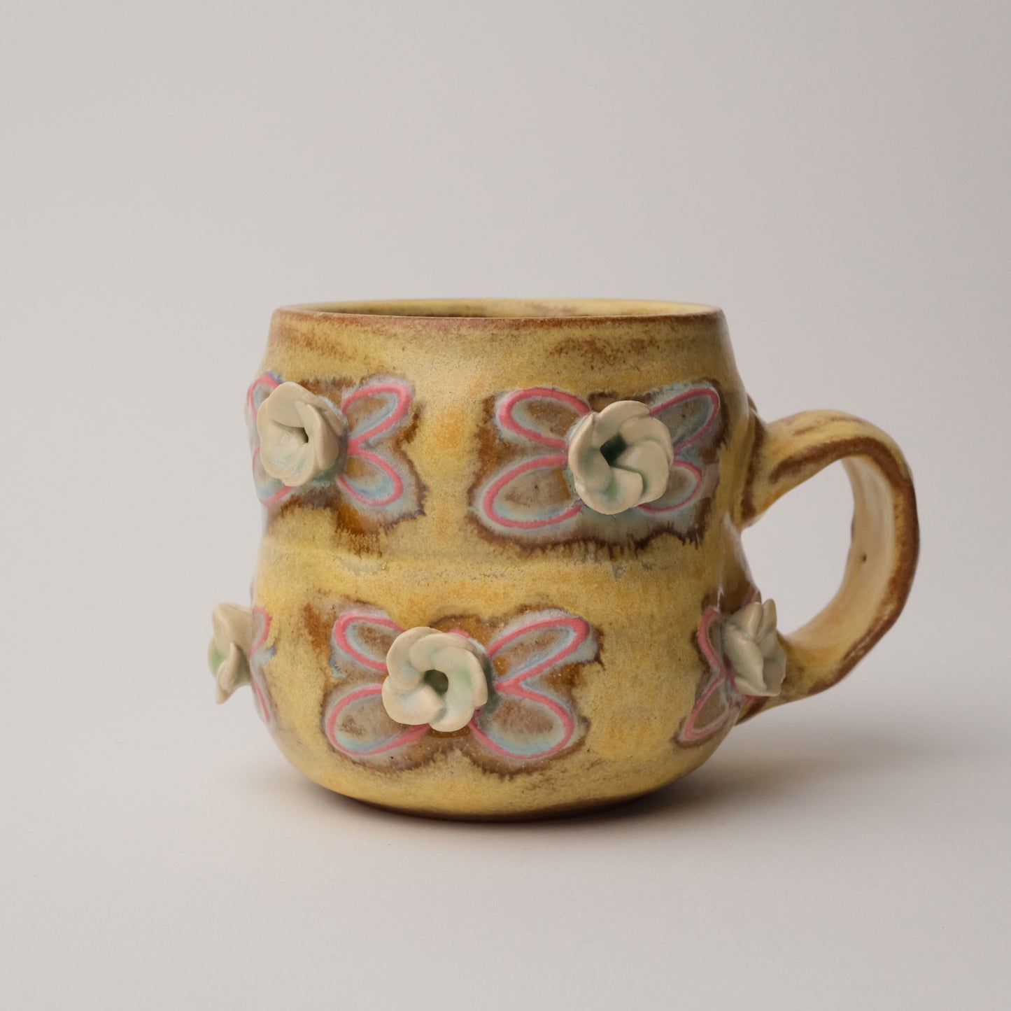 10 to 12 oz Doily Mugs